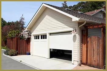 Metro Garage Doors Mendon, MA 508-859-6068 - serv-sid-res-gdr-19m